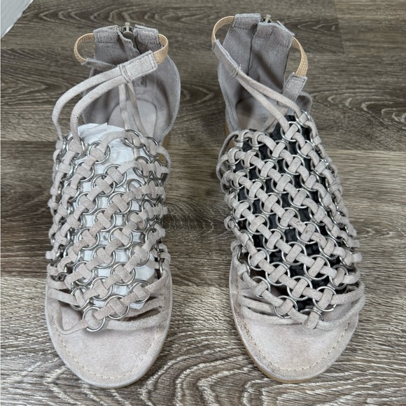 Musse & Cloud Shoes Women 10 Taupe Suede Ring Cage Sandal heel Zip Boho Neutral - Picture 5 of 8